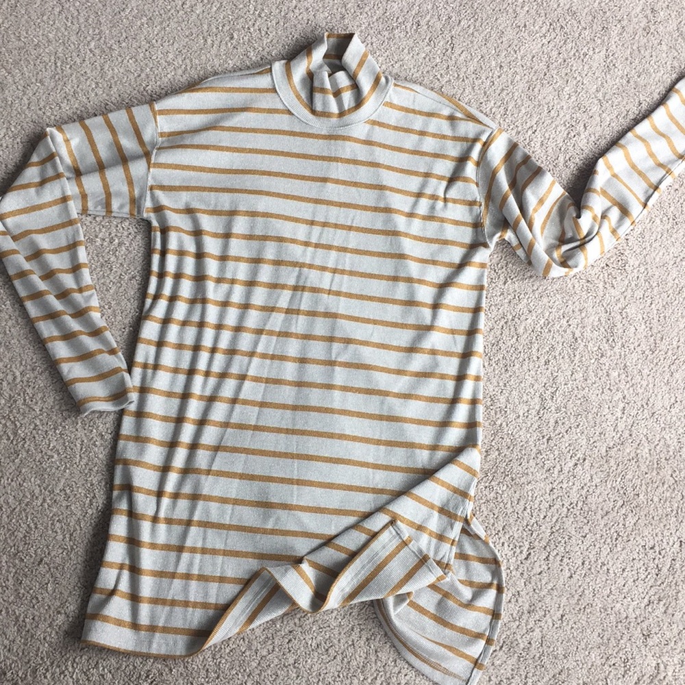 NWT Anthropologie tunic length knit top